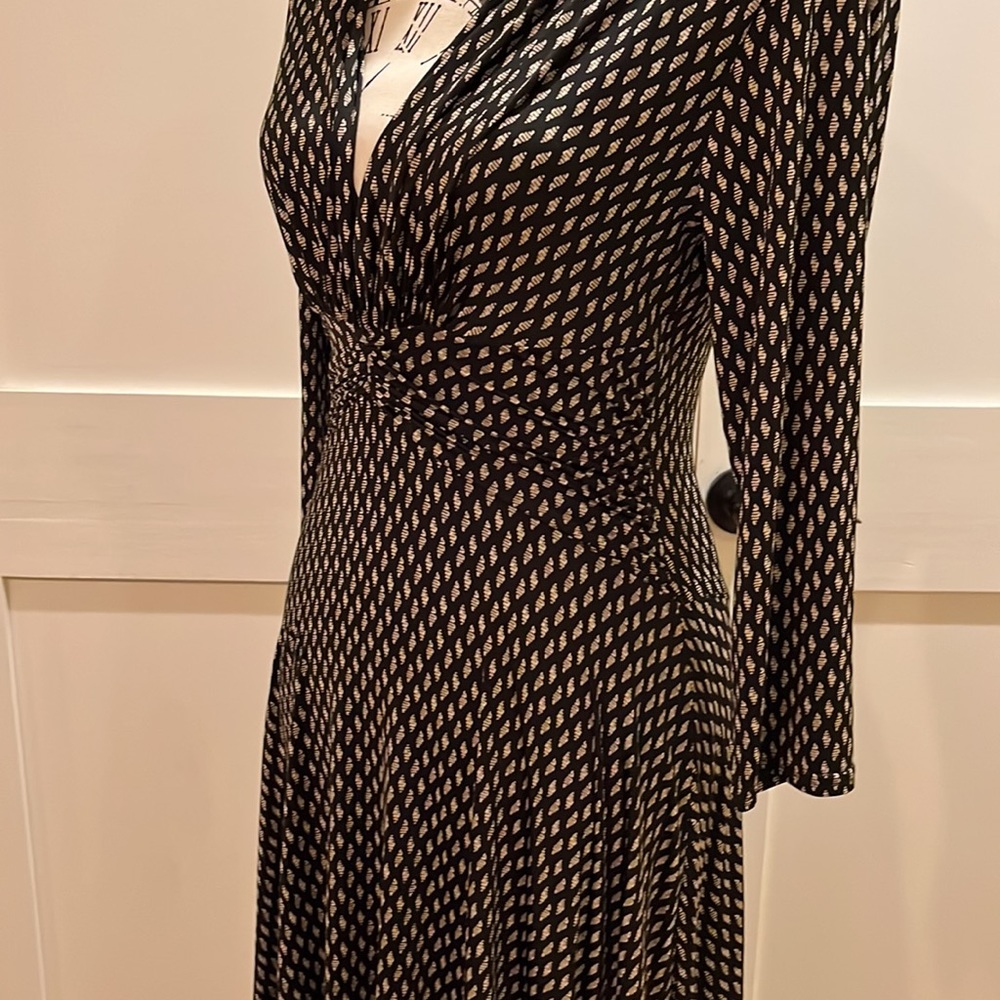 Dress - Picture 6 of 6